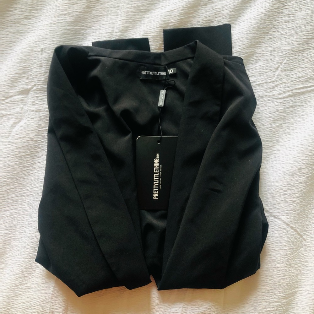 NEW! Deep V Black Blouse (10)